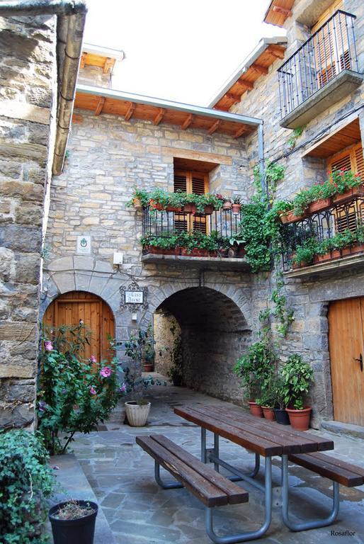 Casa Encuentra, En El Pirineo Al Lado De Ainsa Guest House El Pueyo de Araguás Exterior photo
